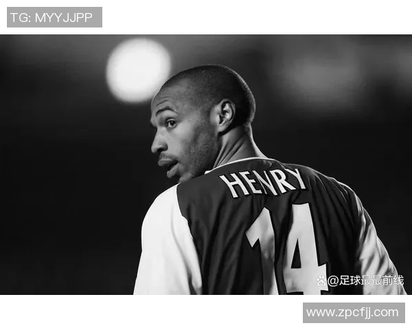 全球足球巨星身型全景图解析各大球员体型特点与运动风格